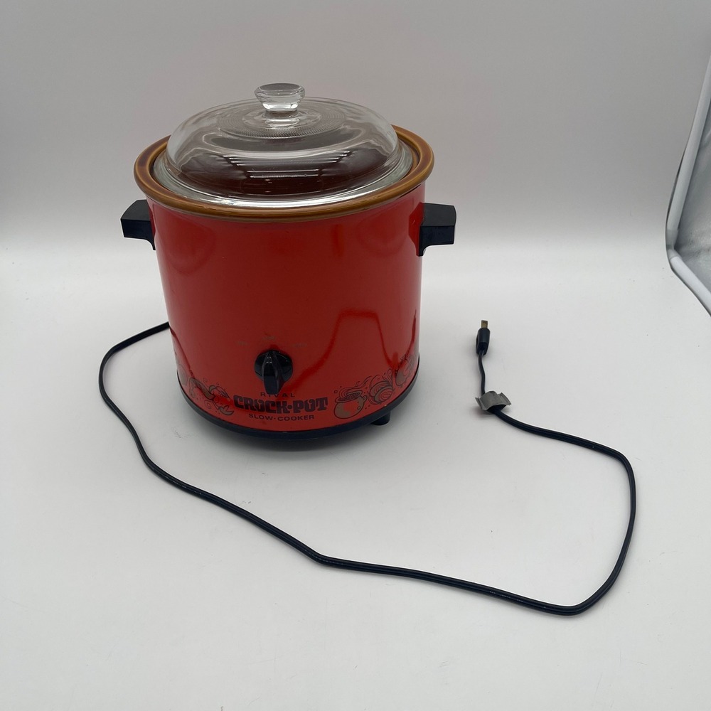 Vintage Rival Crock-Pot Slow Cooker Model 3100/2 Red 3.5 Qt Vegetable Graphic